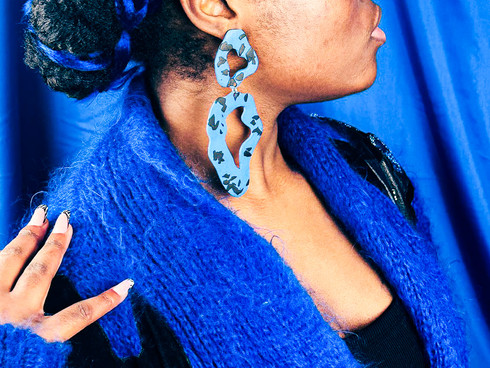 Boucles d oreilles pendantes originales bleues noire Eunice
