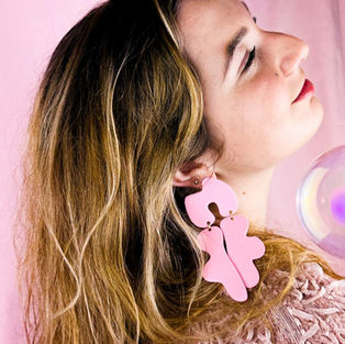 Brincos Yumi para rostos redondos Kadisha