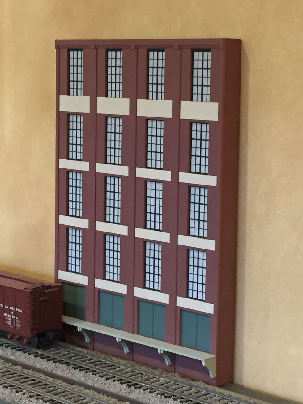 Thumbnail: Trackside Warehouse w/ Loading Shadowbox WH-1F-1, 5-Story, 12" Long