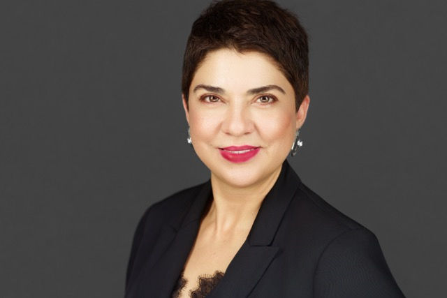 Smiling woman in a professional attire HEADSHOTS, corporate headshot photography, Jordan Licon Photography