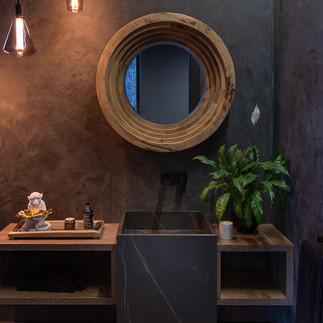 8687 - Eighty Six Eighty Seven - Estate Fynbos Guest Toilet 01.jpg