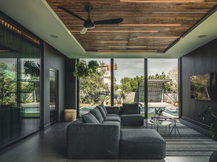 8687 - Eighty Six Eighty Seven - Estate Fynbos Family Room 01.jpg