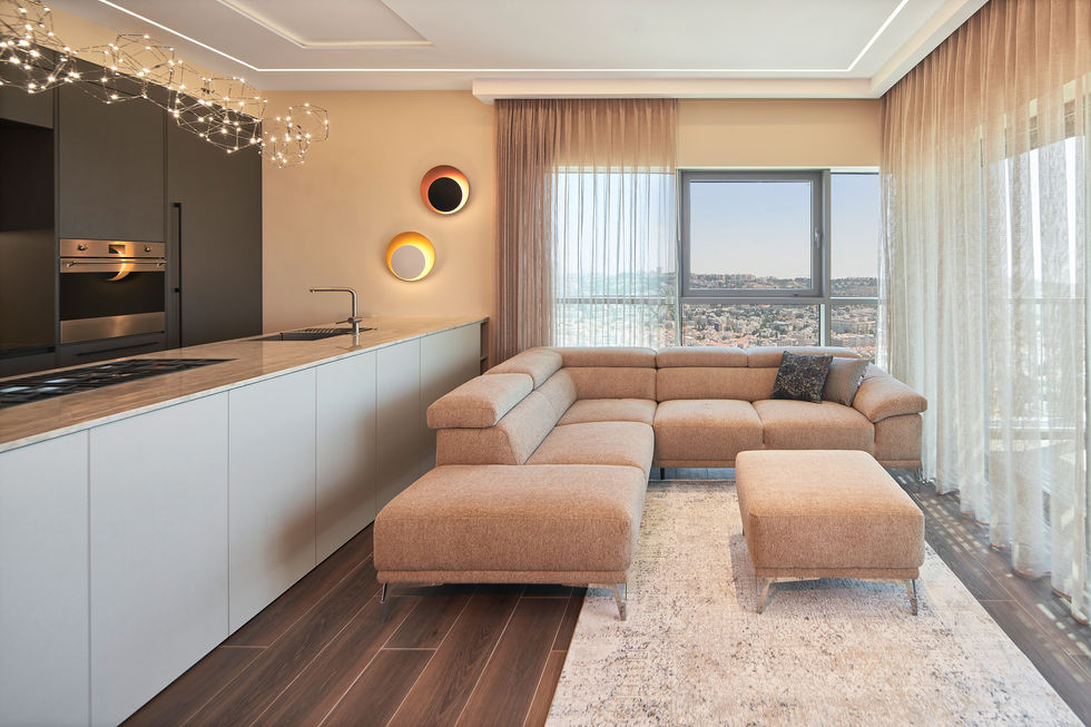 Gabi Patt - Raul Valenberg 3, Jerualem (by Lior Teitler) 03.jpg