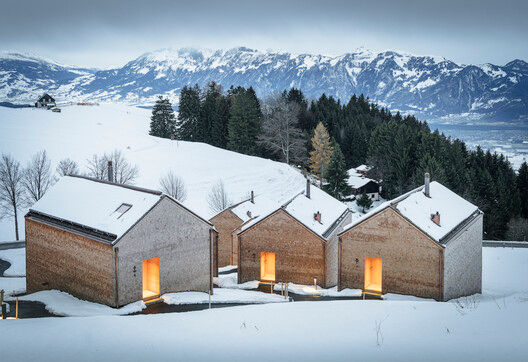 Switserland_Mocinno_Luxurycabins_development.jpg