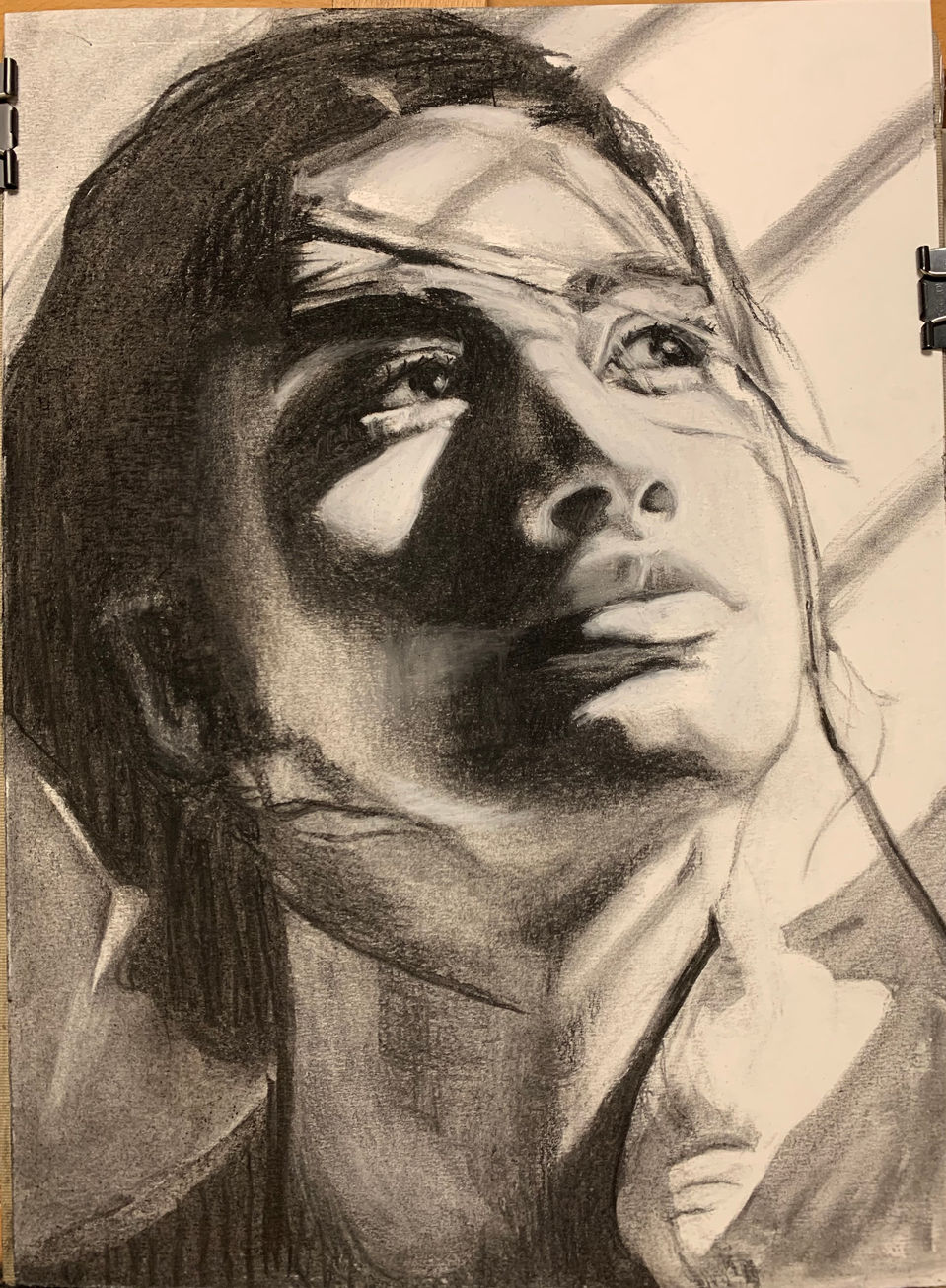 houtskool portret op papier