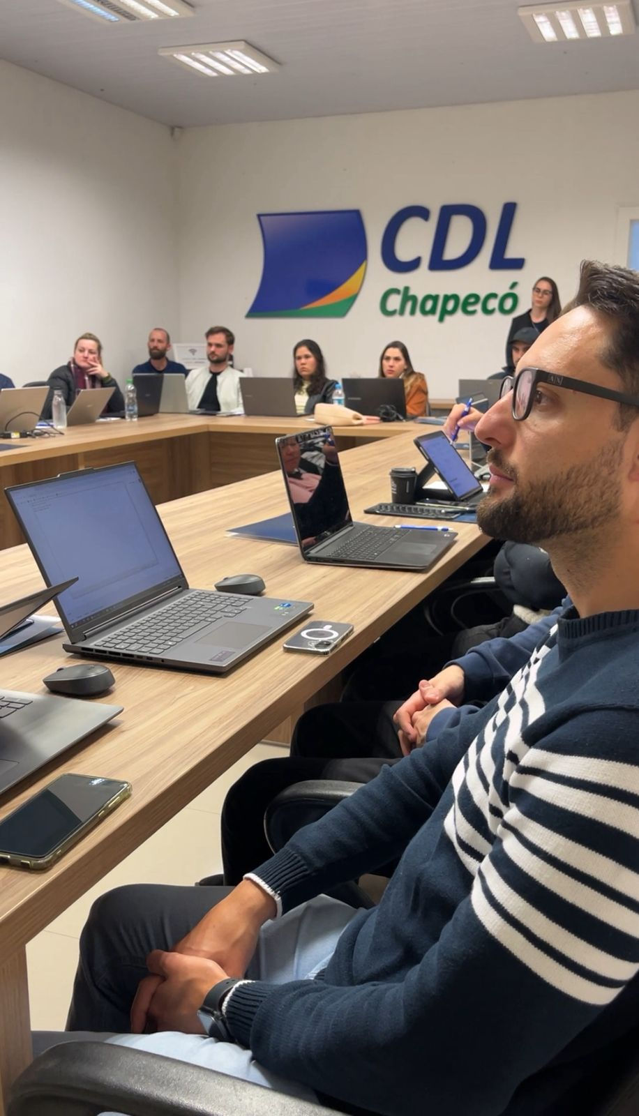 Chapecó se conecta com o futuro digital no curso de tráfego pago