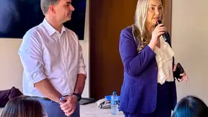 Encontro com o senador Flávio Bolsonaro, Daniela Reinehr defende união da direita