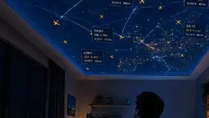 Jovem transforma teto em mapa de voo ao vivo com projetor e receptor de rádio de R$ 150