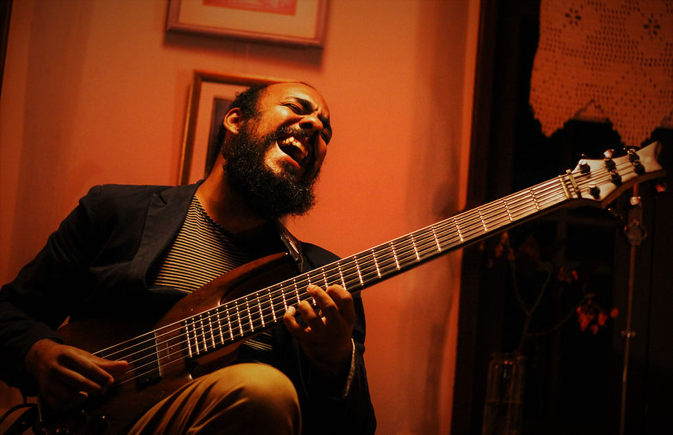 Formação gratuita aprofunda práticas a partir de referências afro diaspóricas; encontros acontecem no Bugio Trindade, em Florianópolis, e incluem Jam Session de encerramento