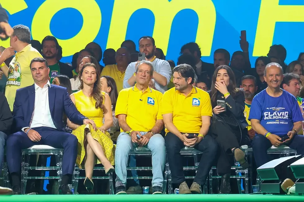 Governador Jorginho Mello participou da convenção que oficializou a candidatura de Flávio Bolsonaro à presidência