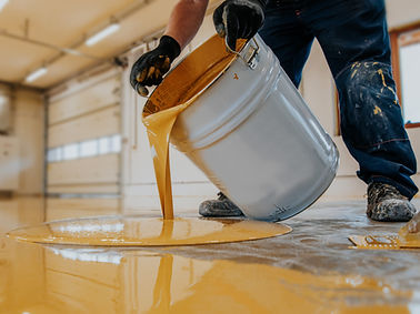 epoxy Bucket Pour