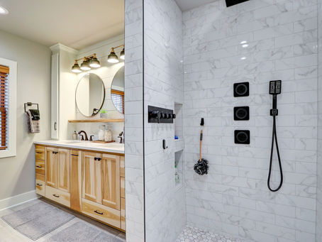 Master Bath Remodel Costs - 2023