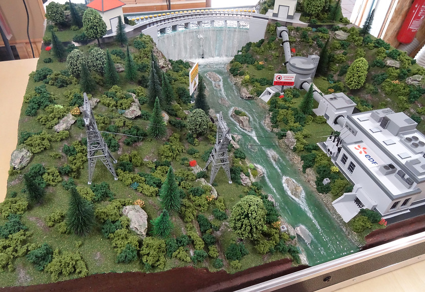 Maquette Barrage EDF 13.JPG