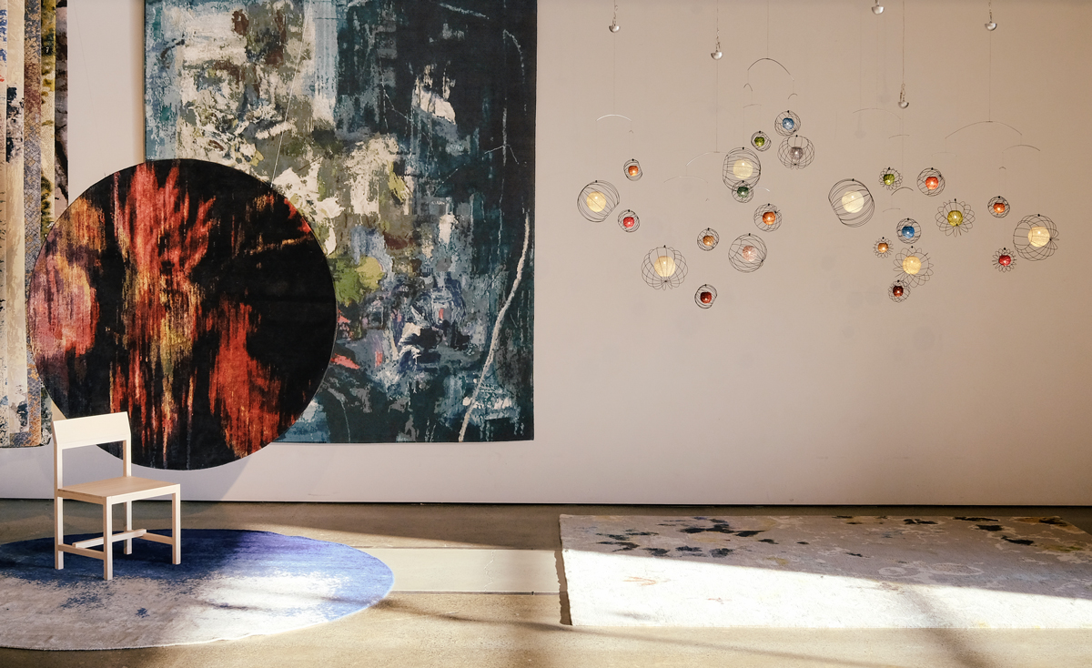 hanging lights exhibition