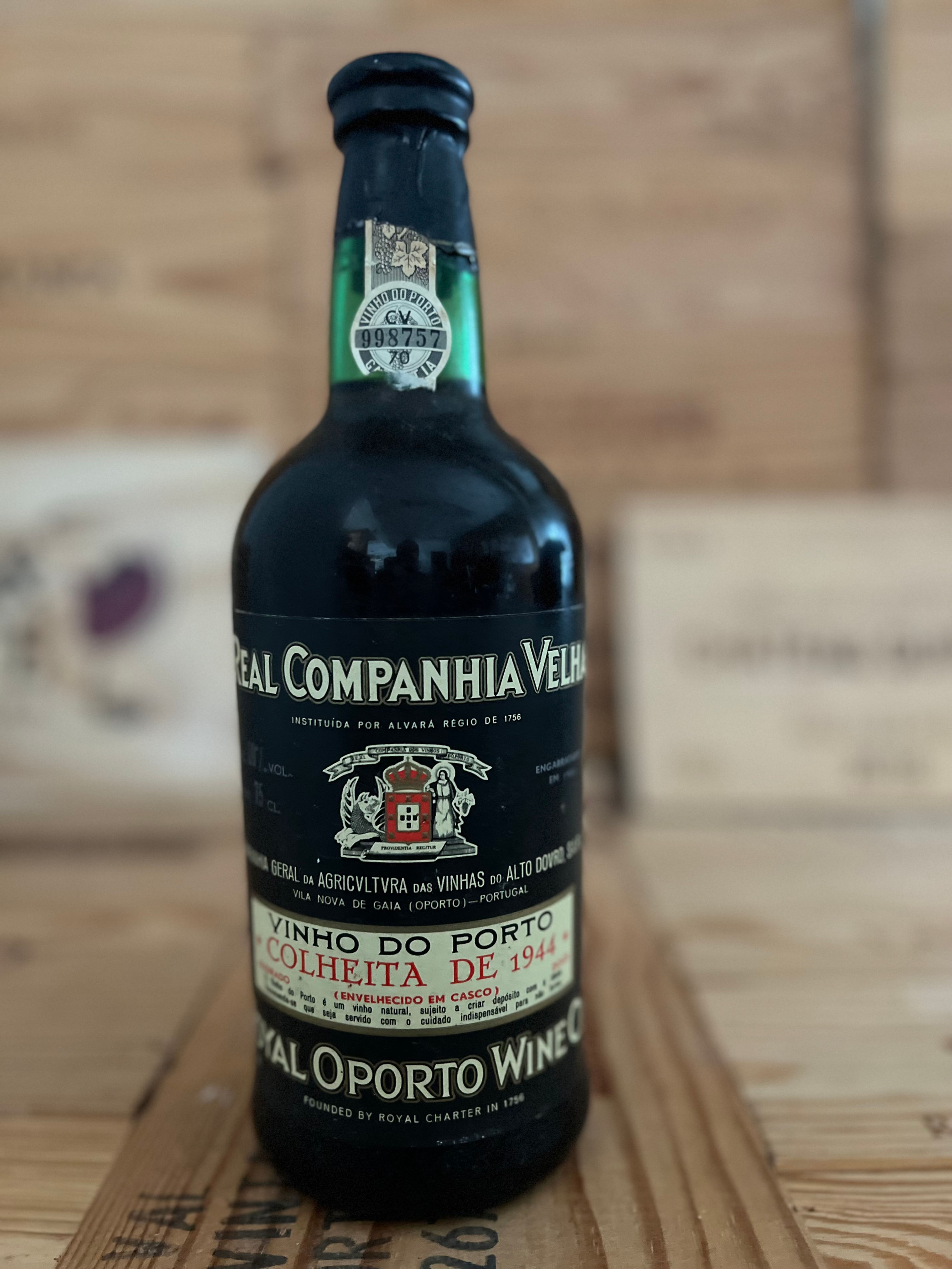 1944 Real Companhia Velha Royal Oporto Colheita Port