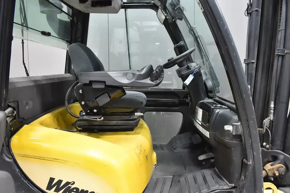 Miniatură: Stivuitor diesel YALE GDP 45 VX6 UNITERRA