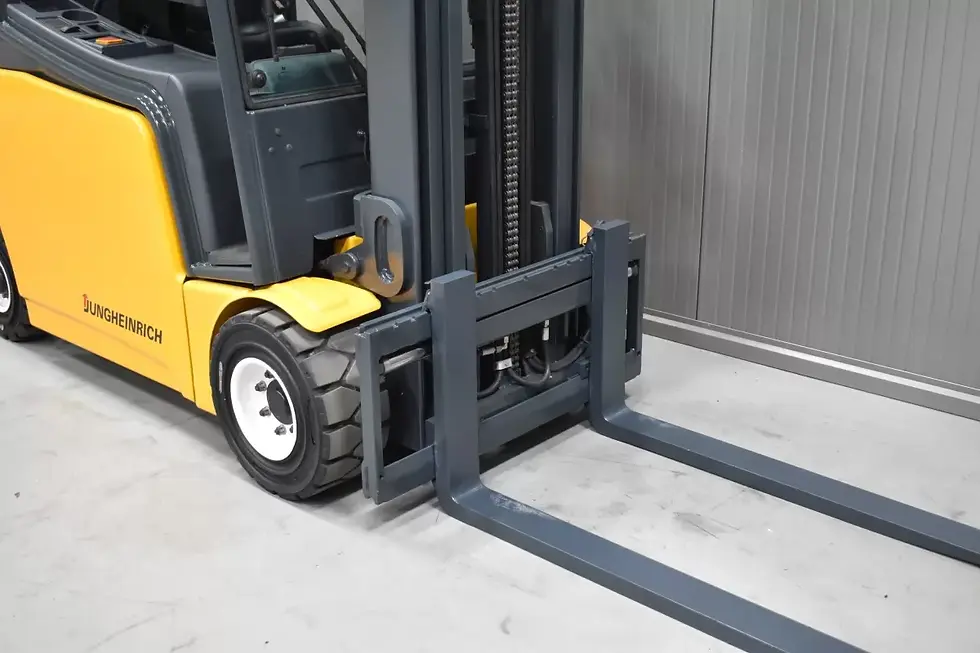 Thumbnail: Stivuitor Electric 2.5 Tone Jungheinrich 425K