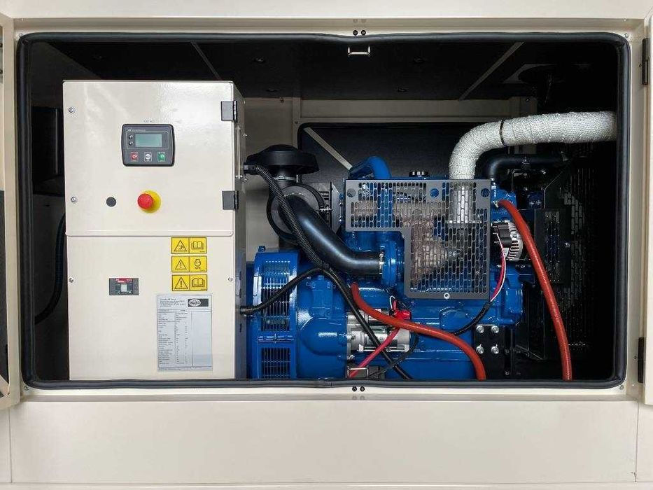 Miniatură: Generator Perkins nou 88 kVA 110 kVA 165 kVA 200 kVA 250 kVA 300 kVA santier