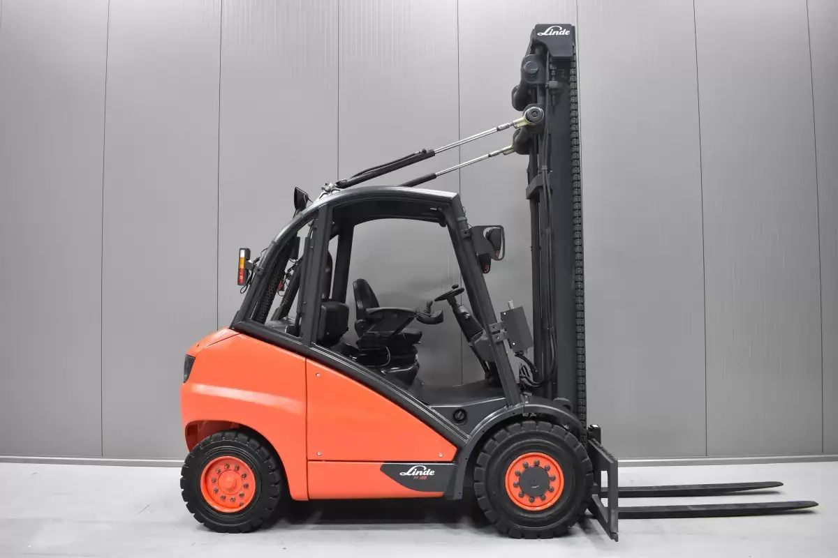 Stivuitor Diesel 4.5T Linde H45D Profesional
