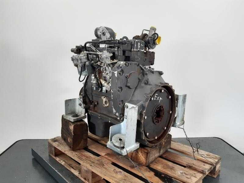 Miniatură: Motor Case 439TA M2 pt. excav. Case WX145 SH verificat diesel 4 cilindri