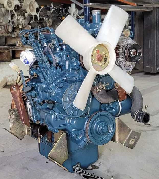 Motor Kubota D1105 24.8 CP alternator chiuloasa pistoane injectoare pompa