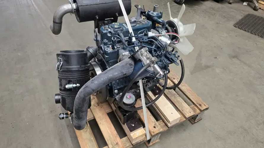 Miniatură: Motor Kubota D902 - 17.5-18.5 kW/3200-3600 rpm - pt. Bobcat 463, Kubota KX36