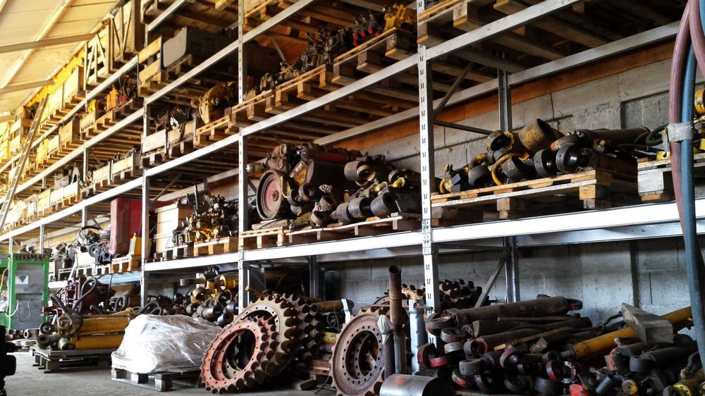 Piese excav. buldozer incarcator motor injectoare pompa hidr. disponibile