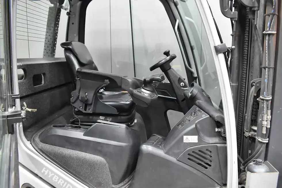 Miniatură: Stivuitor STILL RX 70-30 T UNITERRA