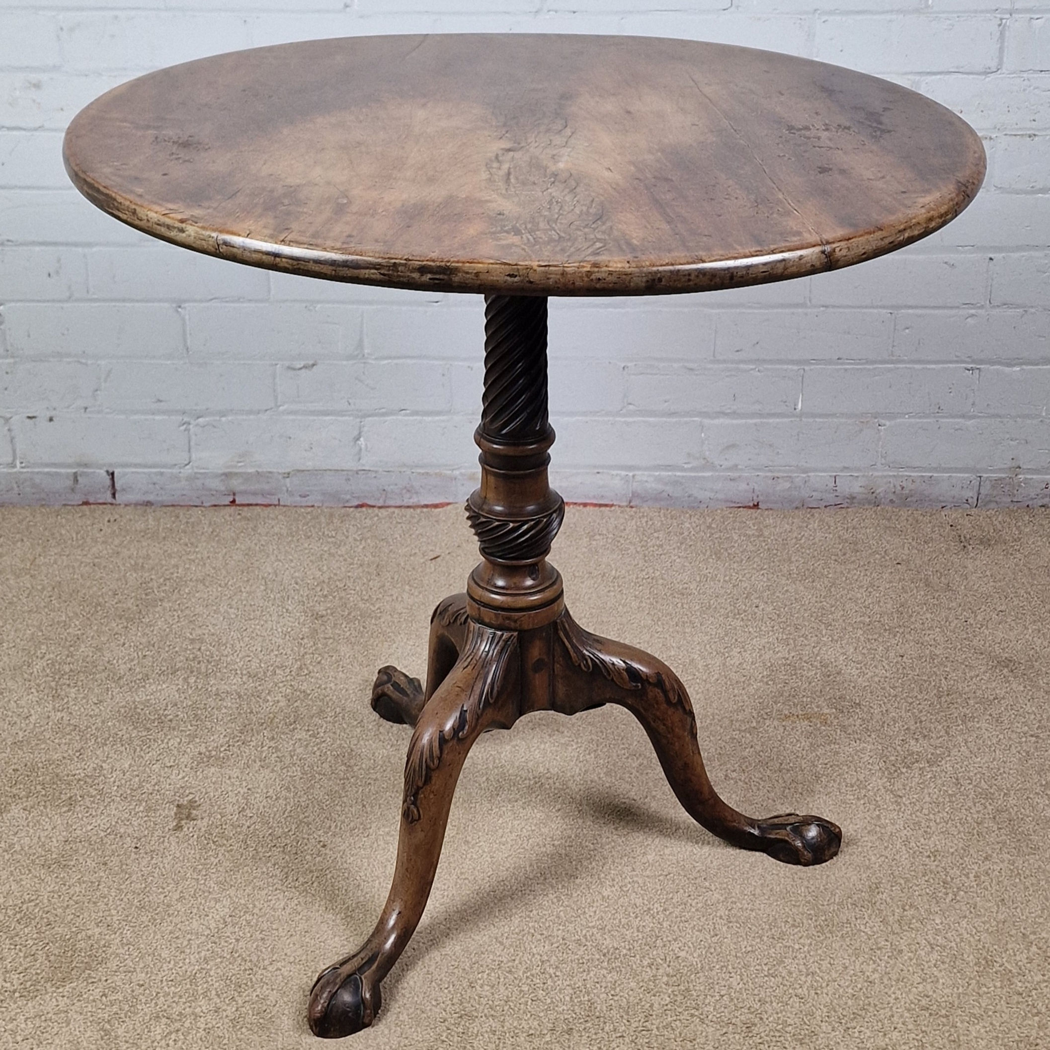 George II Walnut Tilt Top Table - Irish 18th Century