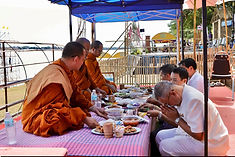 ท้องฟ้าสีฟ้าคราม