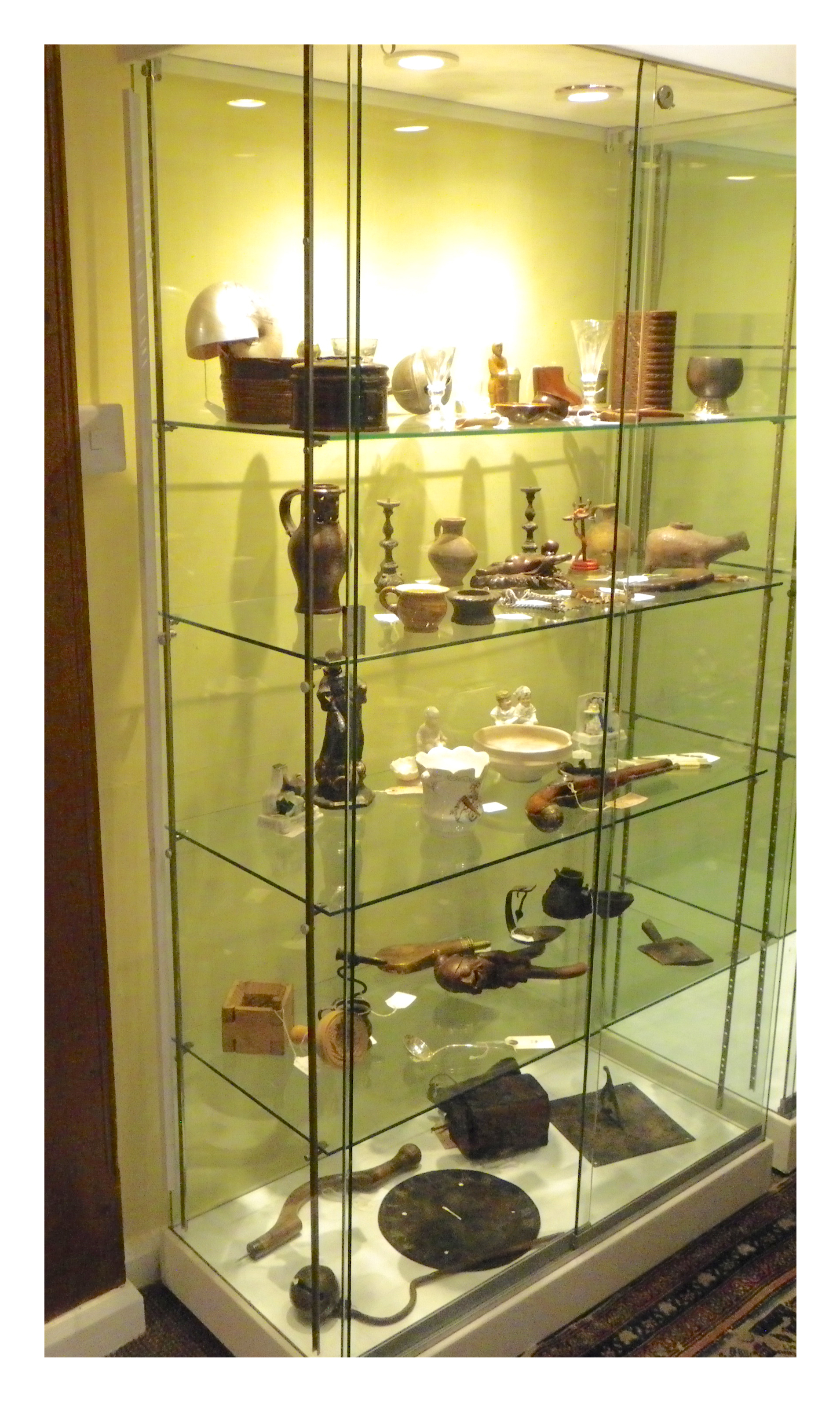 CABINET ITEMS