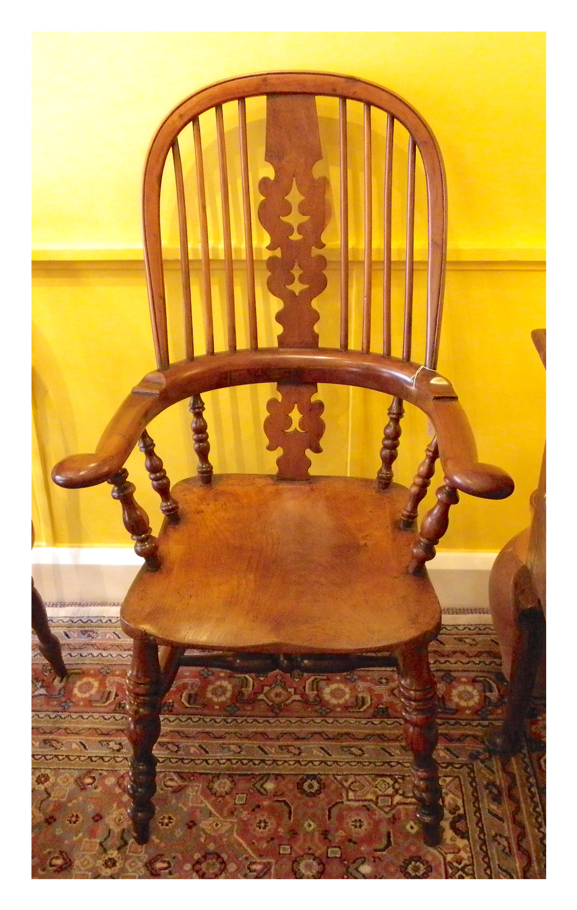 WINDSOR ARMCHAIR