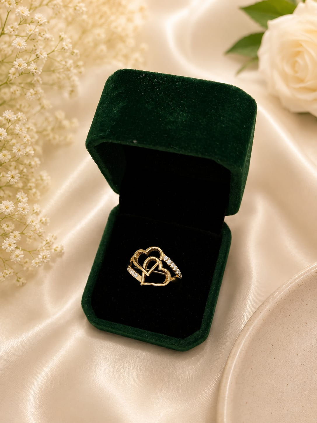 Anillo de oro de 10k de corazones 