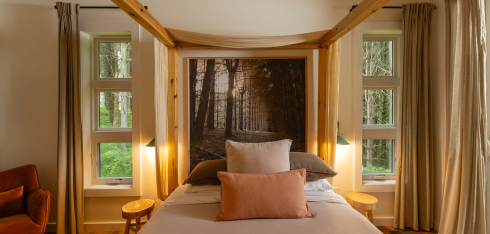 The main floor suite at the Carpenter's Cabin, Hocking Hills Ohio