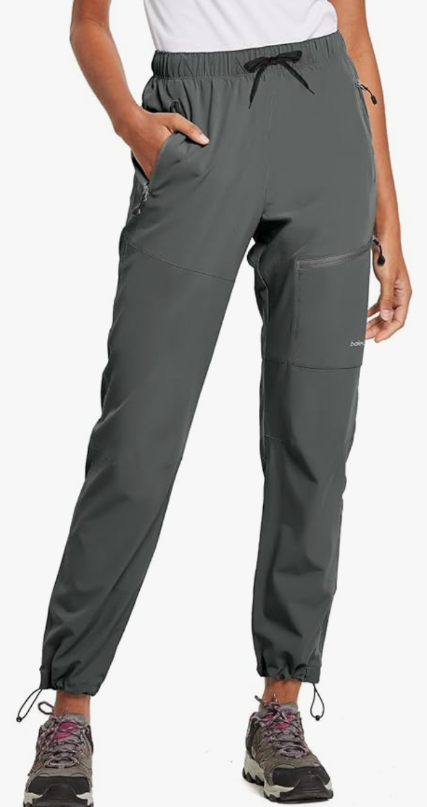 woman wearing hiking joggers