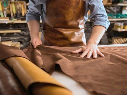 CON UN DISEÑADOR DE MODA, EL INTI BUSCA AUMENTAR LA RENTABILIDAD DEL CUERO.