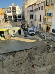 Les obres de la plaça dels Dies Feiners de Blanes avancen segons el calendari i acabaran a la tardor