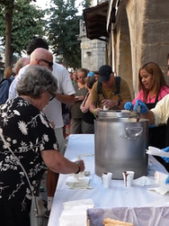 Blanes dona el tret de sortida a la Festa Major Petita amb una xocolatada