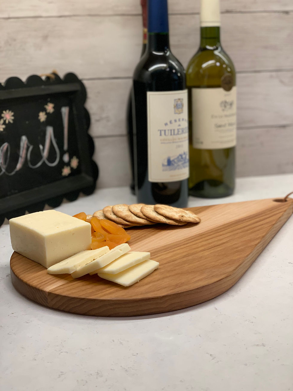 Thumbnail: Teardrop Cutting Board