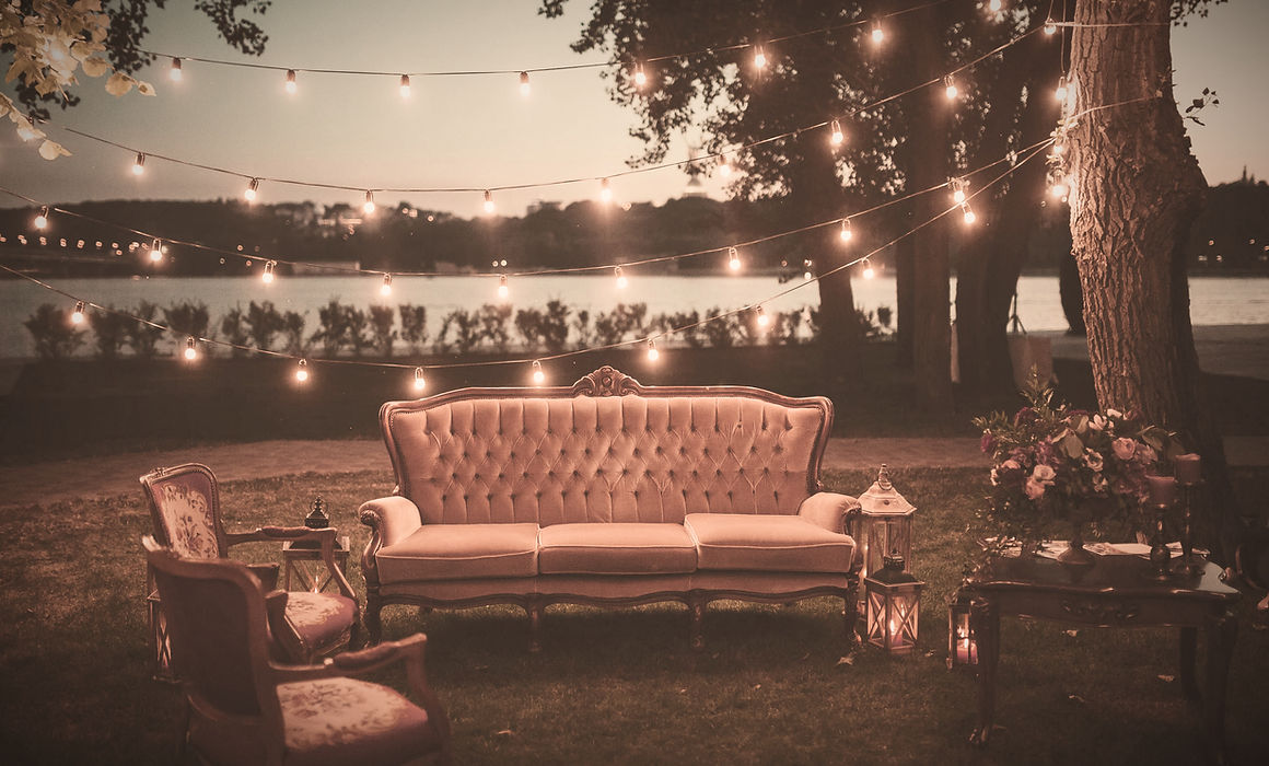 Outdoor Wedding Decorations_edited.jpg