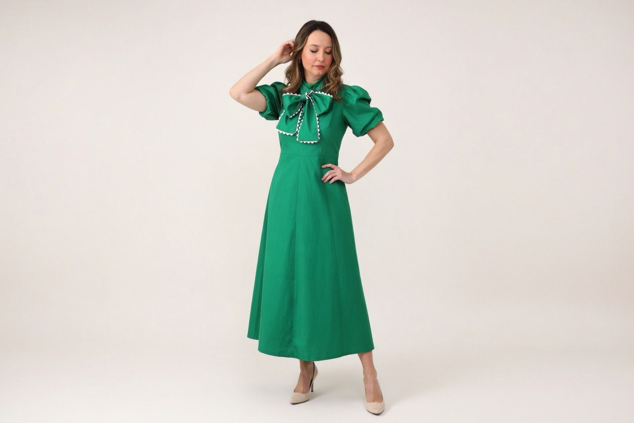 Stella Dress in emerald green