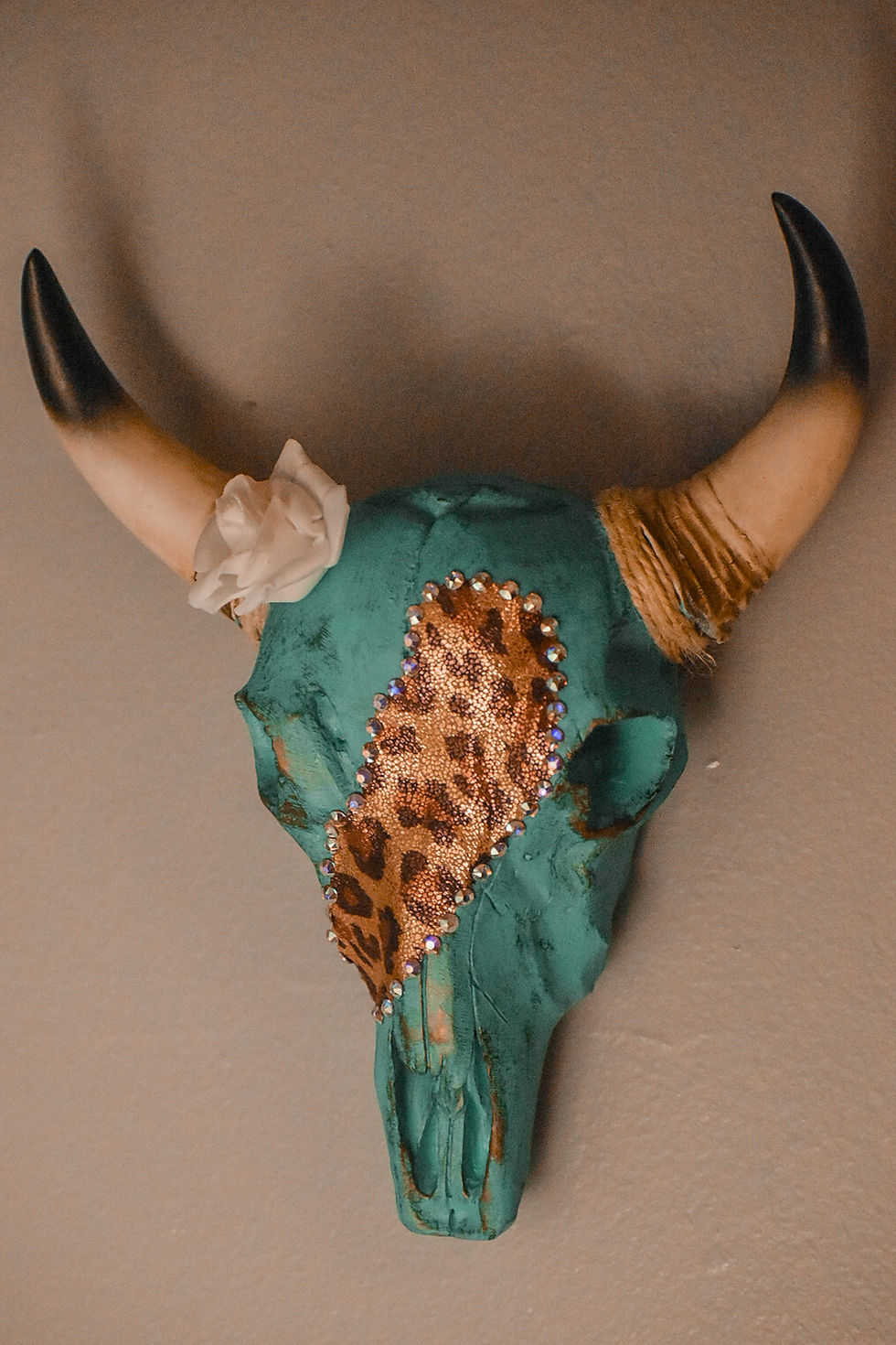 Thumbnail: Turquoise Cheetah Mini Skull