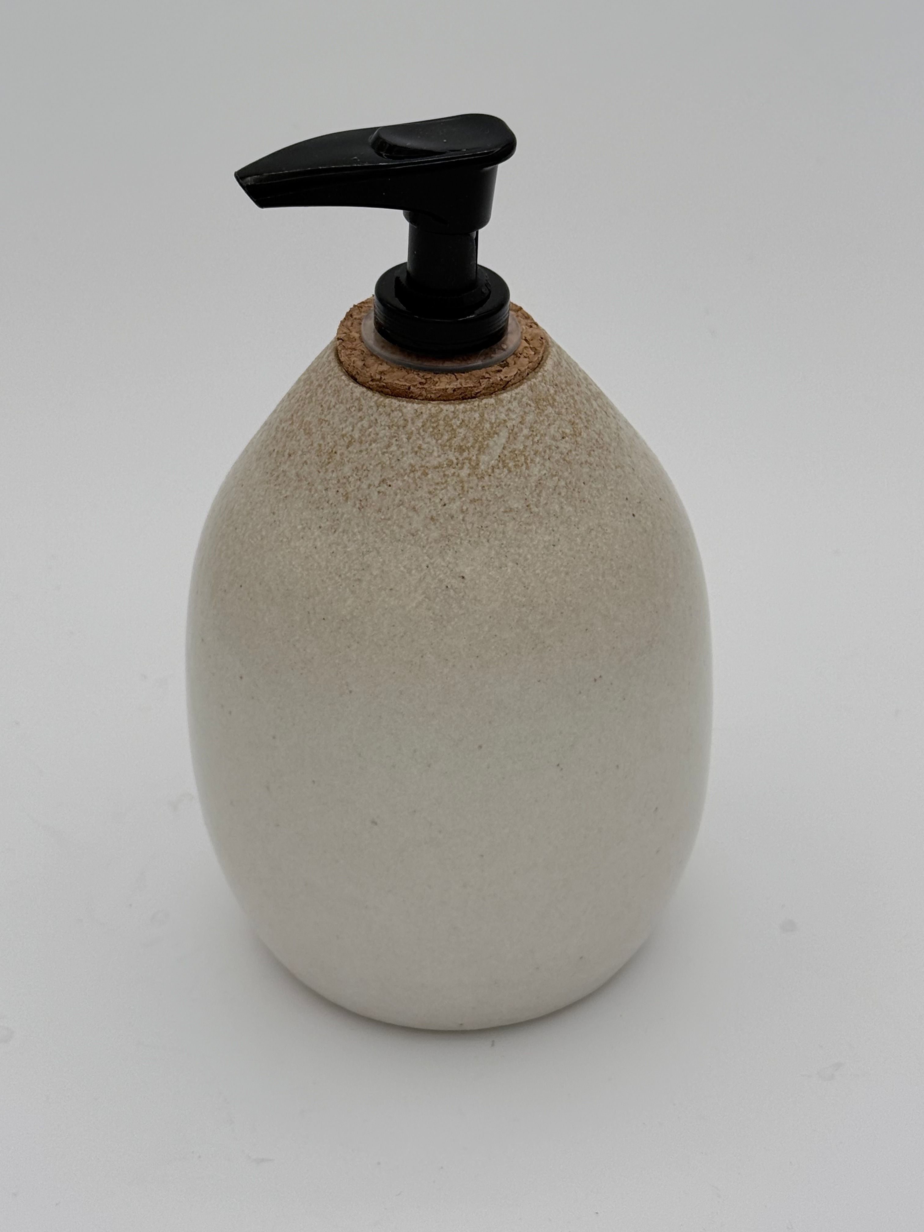 D02 - Soap / Lotion Dispenser