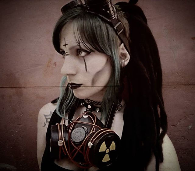 Miniatura: Neon Mask