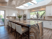 Kylie_P_suburban_phoenix_home_bright_natural_light_--chaos_5__2203df8f-f276-40cd-9d63-6aa5