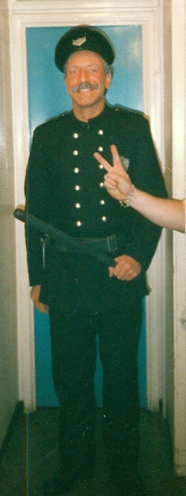 Annie 1989 Pics0005.jpg