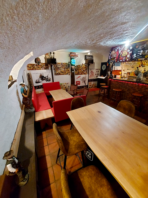 BAR - Camping Moto Route 99 - Auvergne
