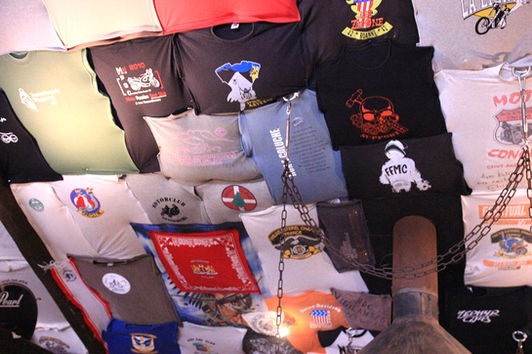 T-shirts - Camping Motor Route 99 - Auvergne