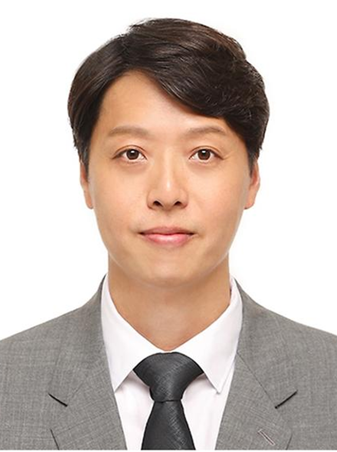 장일훈