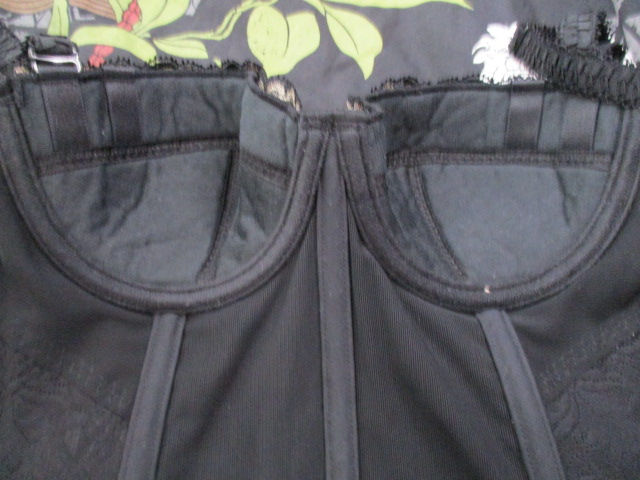 サムネイル： OM23●recit●高級補正●セレブ系綺麗な花柄レースのロングブラ●D60●ブラック